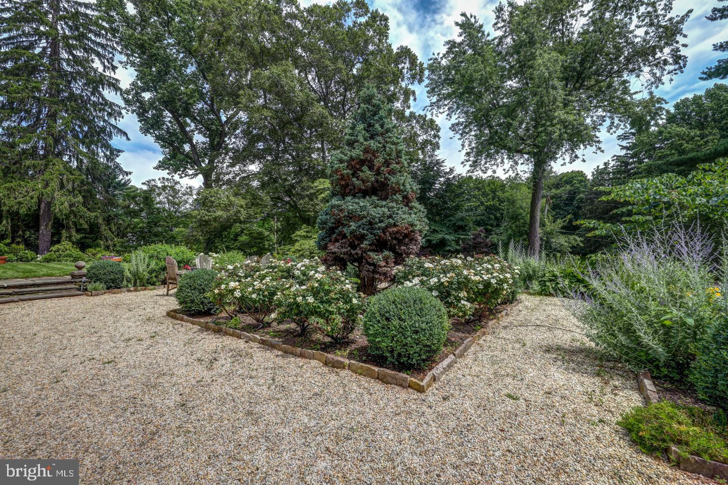 8909 Crefeld Street Philadelphia, PA 19118 - Photo 28 of 35