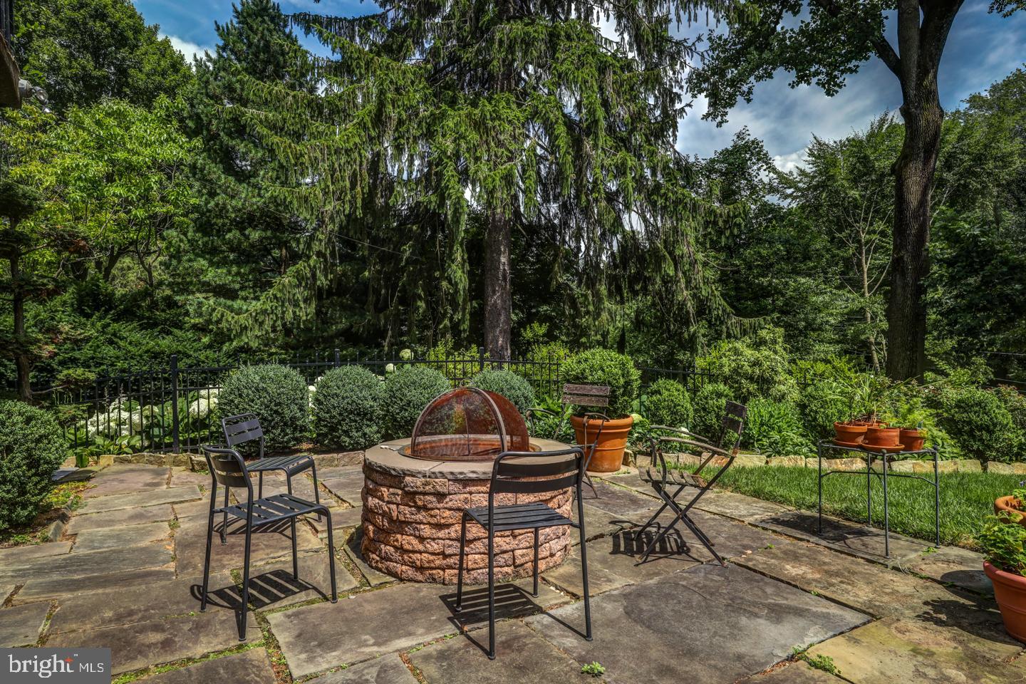 8909 Crefeld Street Philadelphia, PA 19118 - Photo 32 of 35