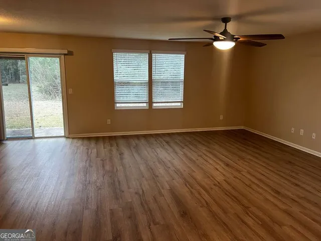 $2,100 | 306 Cedar Breeze Drive, Kingsland, GA 31548