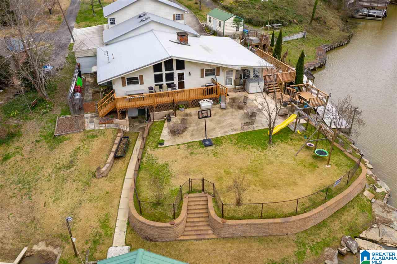 282 Lakeshore Lane Oneonta, AL 35121 - Photo 4 of 46