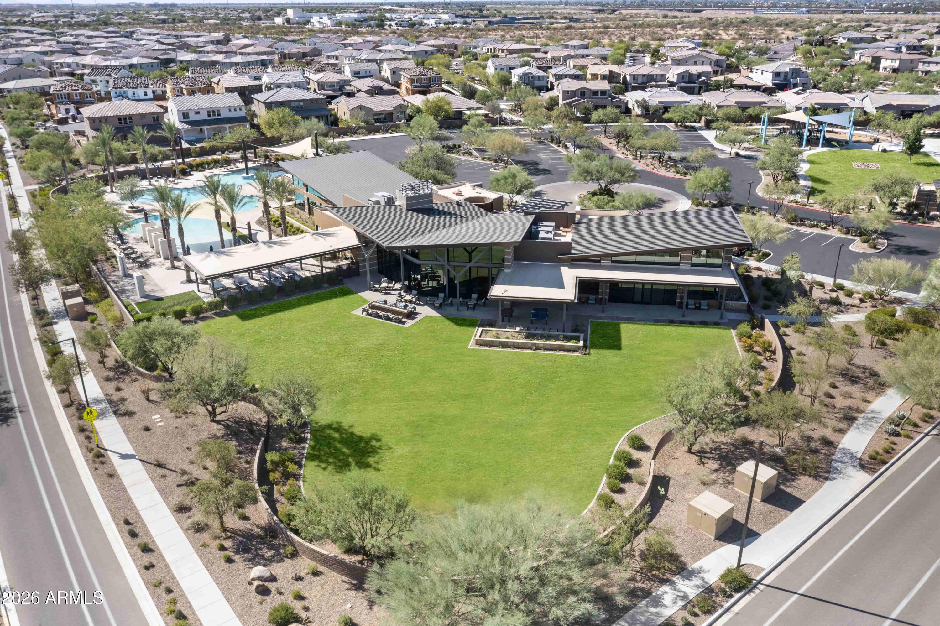 3231 East Bryce Lane Phoenix, AZ 85050 - Photo 51 of 60 Community Center