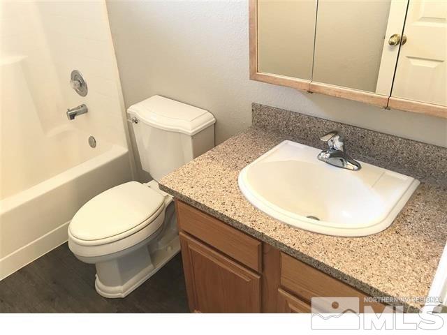 984 Ridgeview Drive Carson City, NV 89705 - Photo 8 of 12 Photo 8
