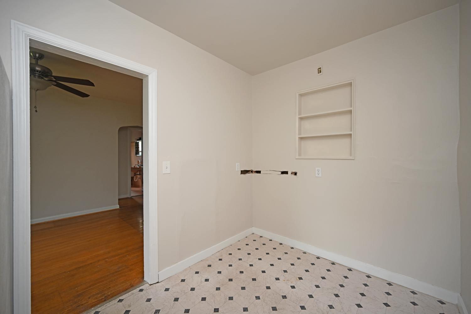 4527 Paddock Road Cincinnati, OH 45229 - Photo 32 of 50