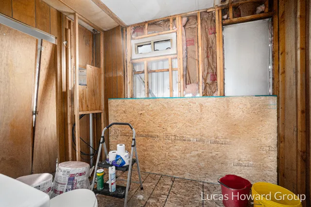 $89,900 | 8570-8578 Highway 10, Branch, MI 49402