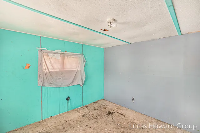 $89,900 | 8570-8578 Highway 10, Branch, MI 49402