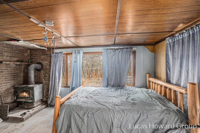 $89,900 | 8570-8578 Highway 10, Branch, MI 49402