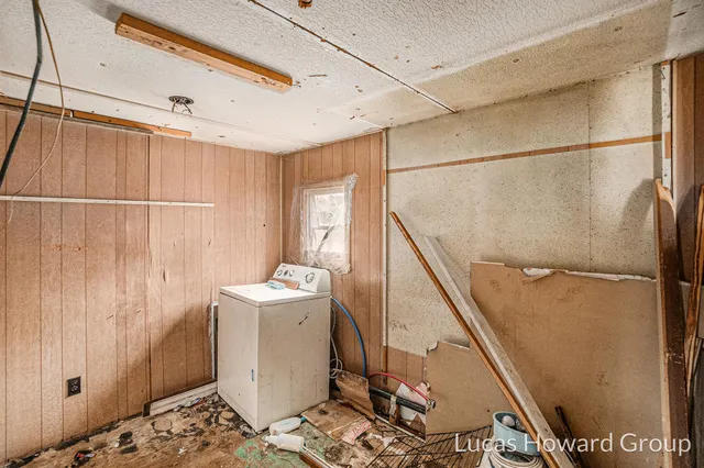 $89,900 | 8570-8578 Highway 10, Branch, MI 49402