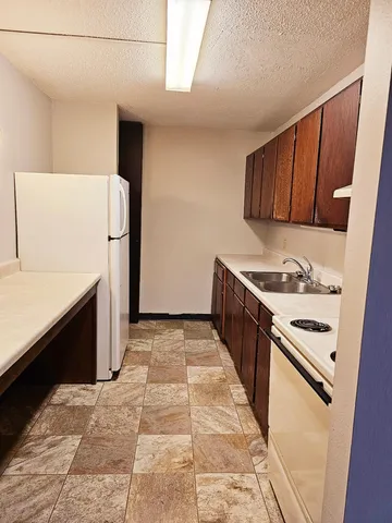 $775 | 812 Hills Avenue, Unit N211, Jackson, MN 56143