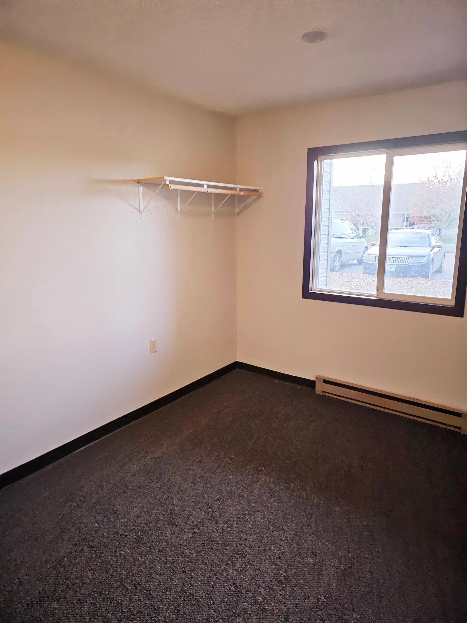 812 Hills Avenue, Unit N211 Jackson, MN 56143 - Photo 7 of 10