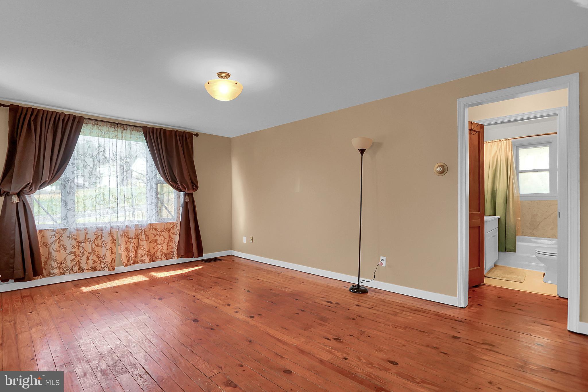 267 Longs Gap Road Carlisle, PA 17013 - Photo 3 of 19 Gallery Image 3