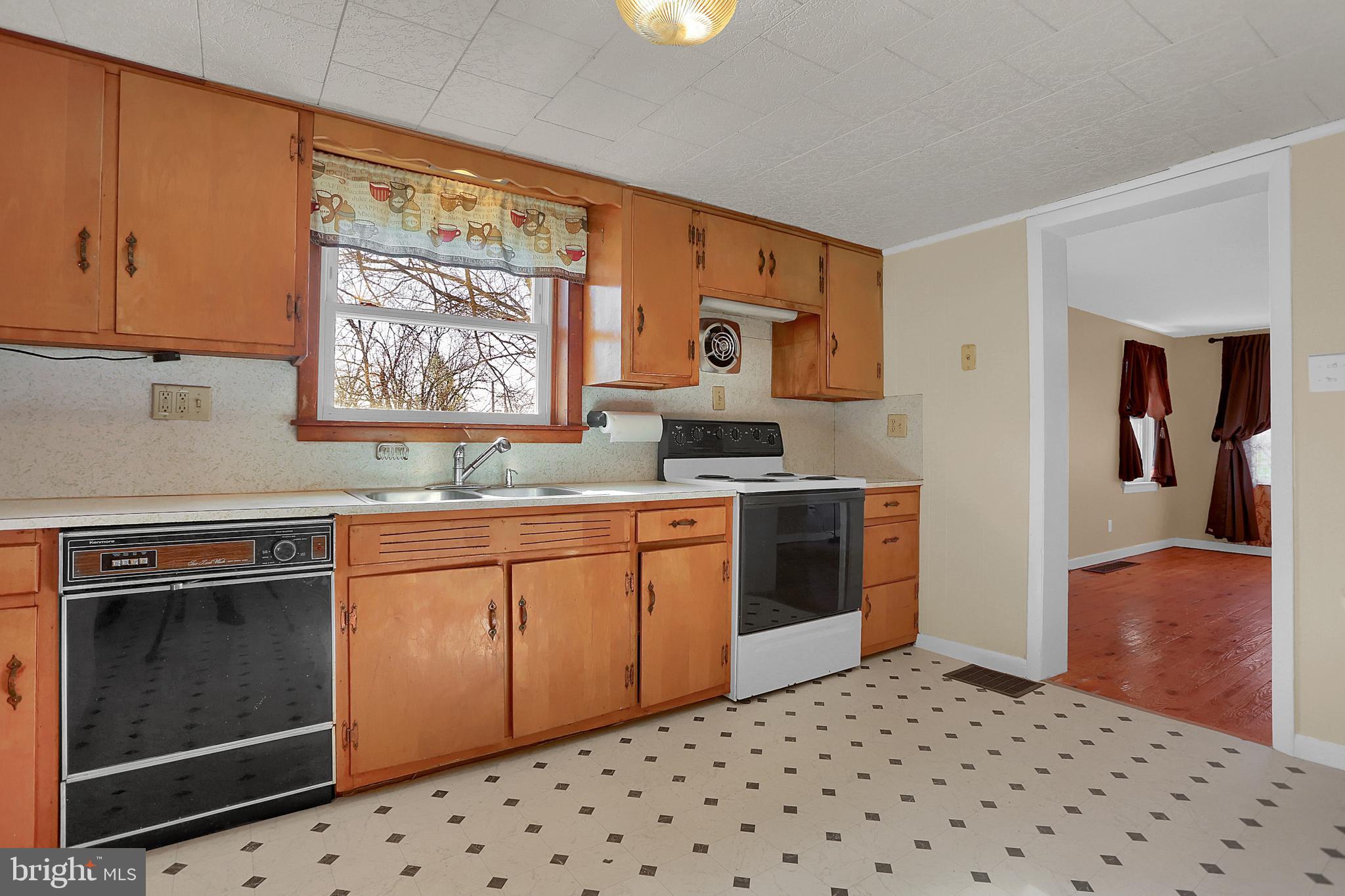 267 Longs Gap Road Carlisle, PA 17013 - Photo 6 of 19 Gallery Image 6