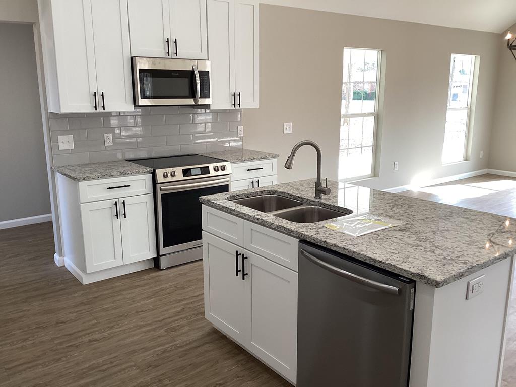 756 Dixie Street Slocomb, AL 36375 - Photo 10 of 34 Gallery Image 10
