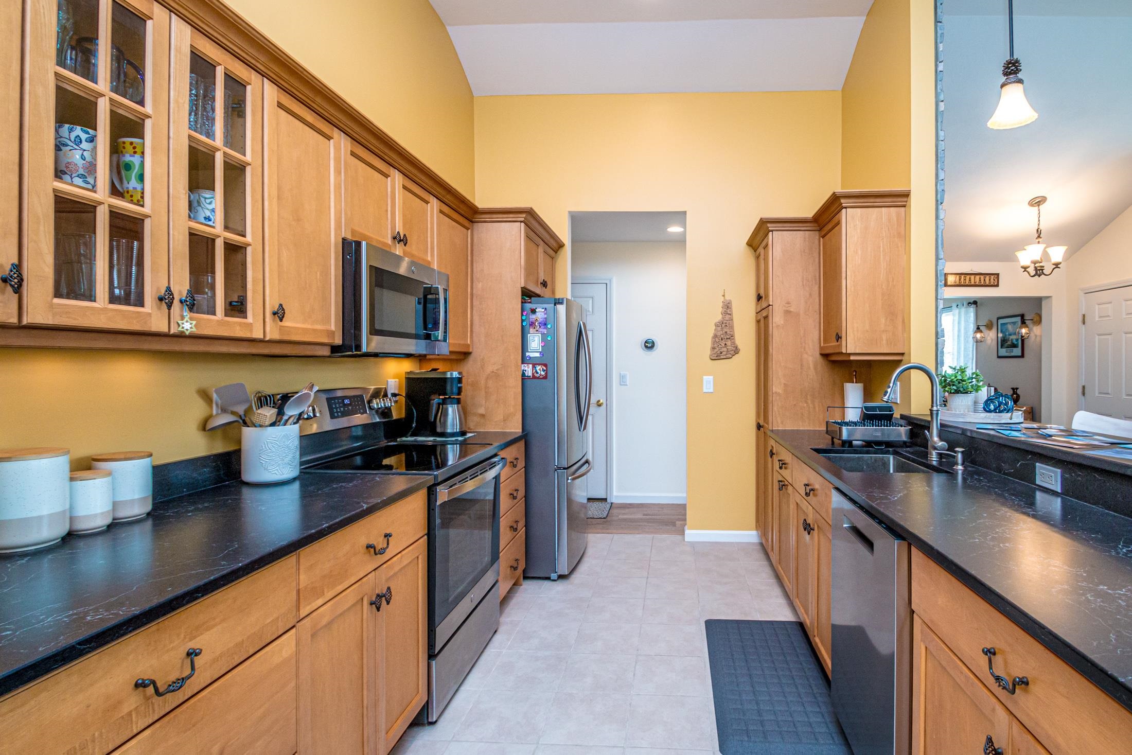 91 Wildview Drive Intervale, NH 03845 - Photo 9 of 45