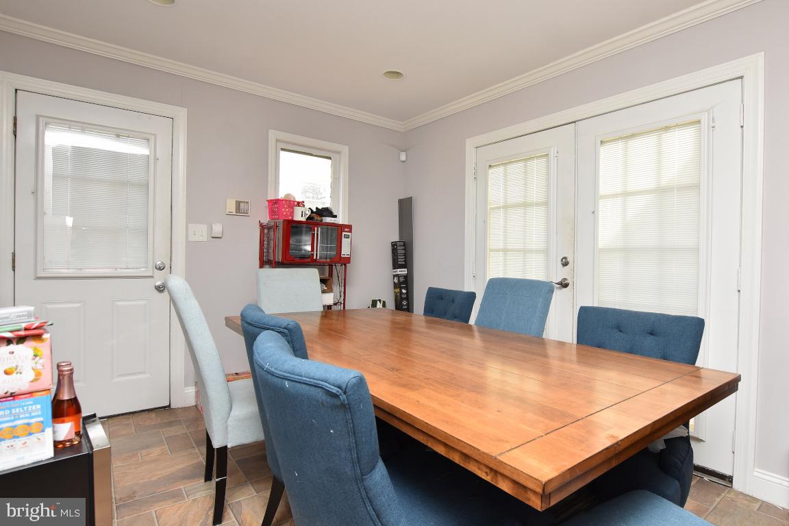 224 East Washington Street Riverside, NJ 08075 - Photo 12 of 30 Breakfast nook next to kitchen and access to back