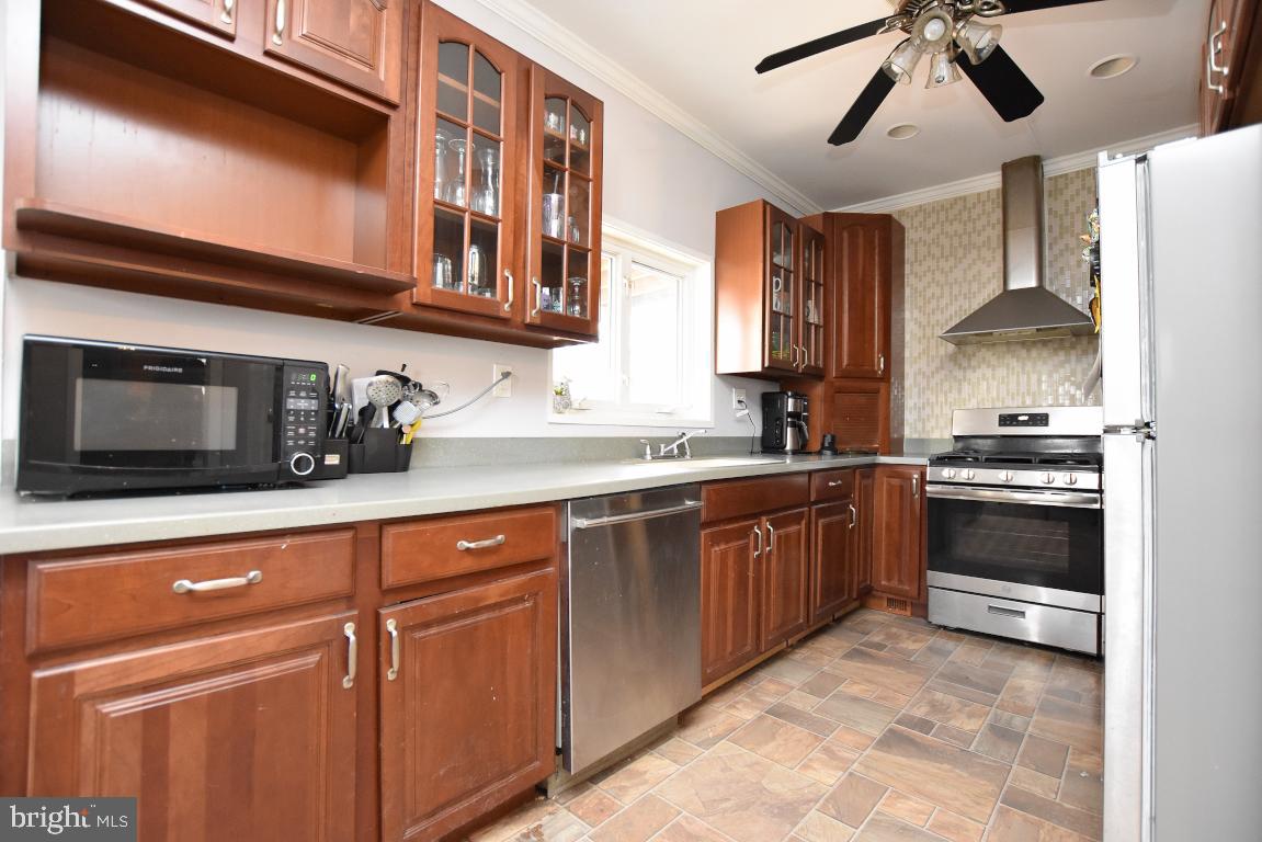 224 East Washington Street Riverside, NJ 08075 - Photo 9 of 30 Kitchen