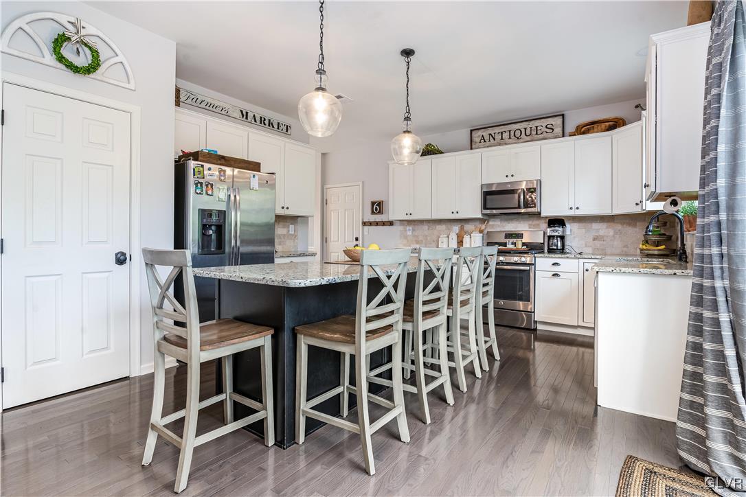 2624 English Ivy Road Nazareth, PA 18064 - Photo 4 of 35 Gallery Image 4