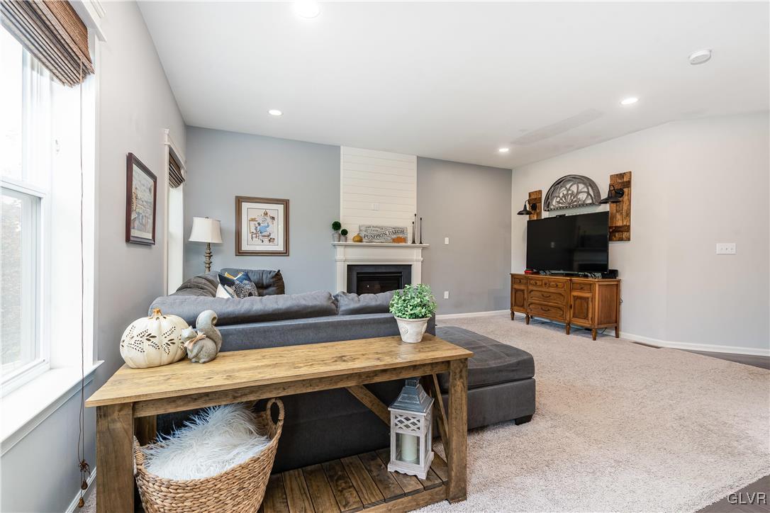 2624 English Ivy Road Nazareth, PA 18064 - Photo 6 of 35 Gallery Image 6