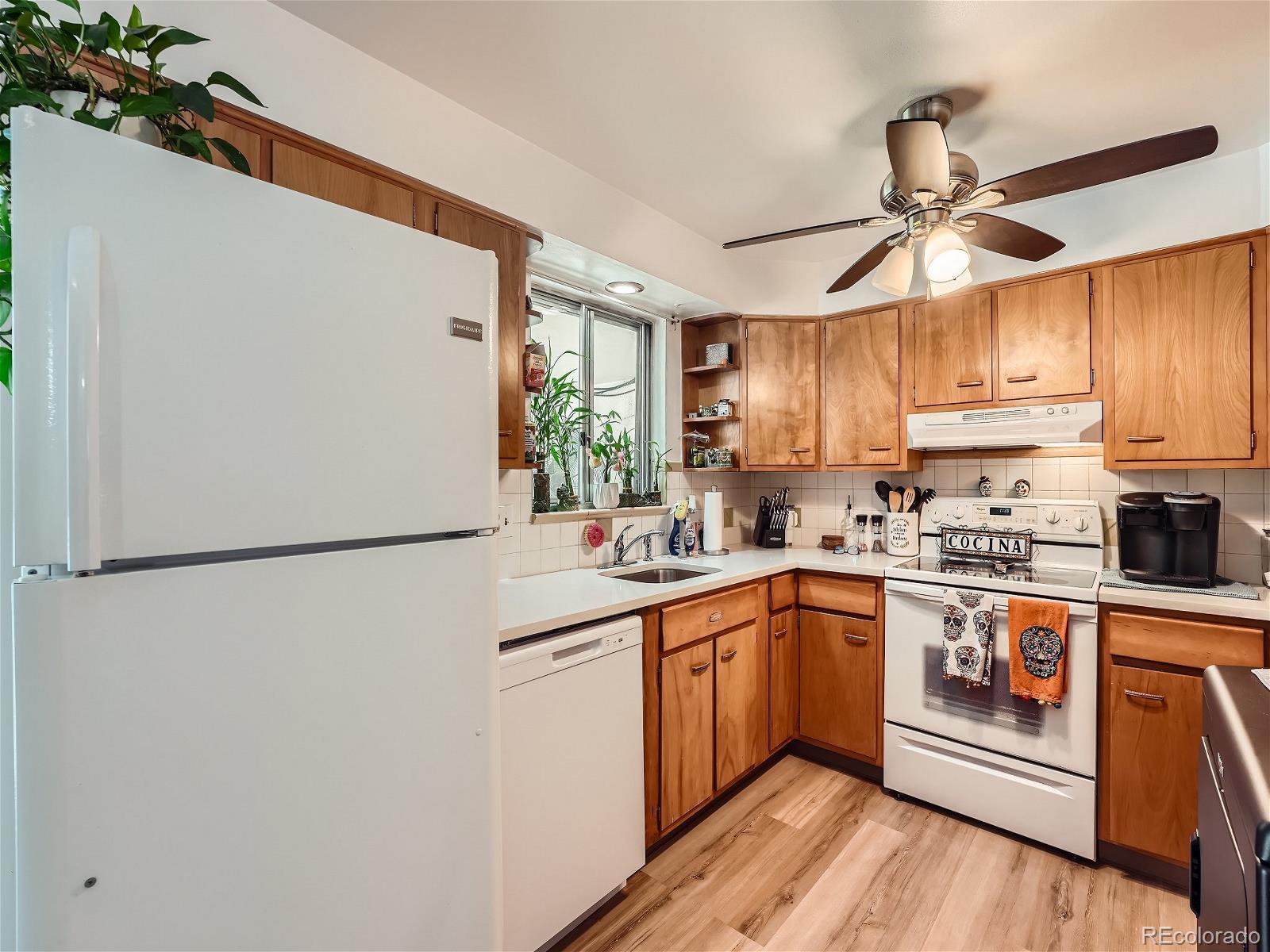 3723 Wright Street Wheat Ridge, CO 80033 - Photo 7 of 44 Gallery Image 7