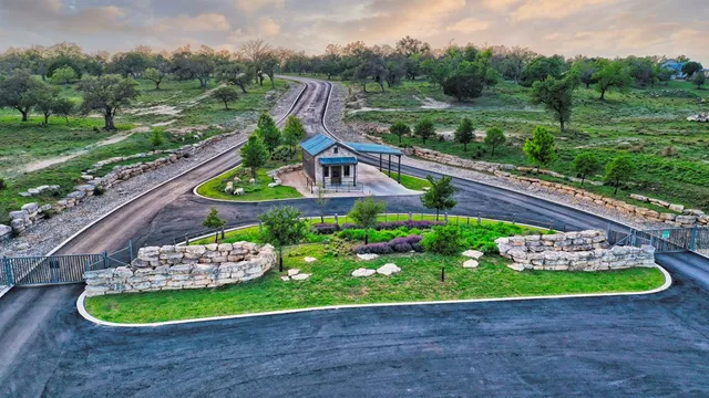 $369,000 | Undisclosed Address, Comfort, TX 78013