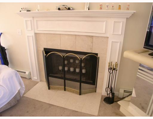 1233 Reynolds Road Glocester, RI 02814 - Photo 6 of 8 Living Room.