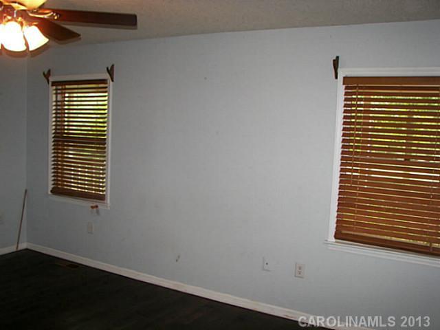 2025 Martin Road Hickory Grove, SC 29717 - Photo 10 of 16