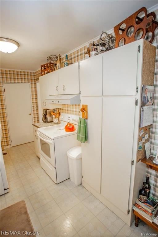17888 Beck Road Northville, MI 48168 - Photo 14 of 31