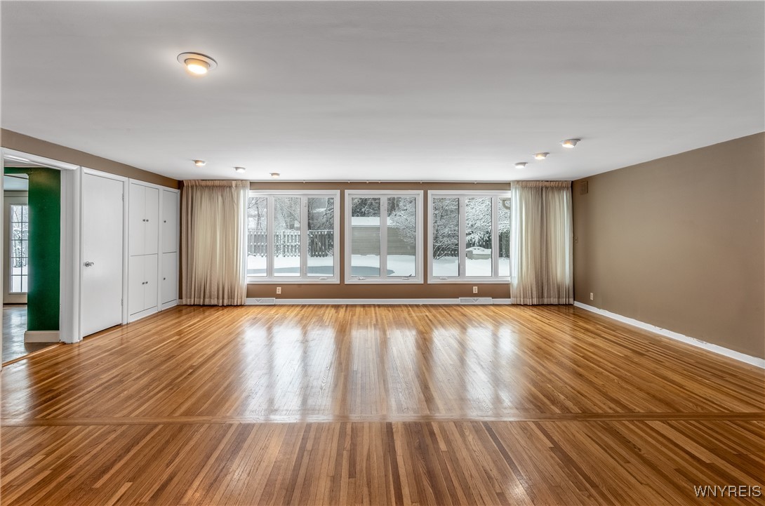 155 North Union Road Amherst, NY 14221 - Photo 10 of 42