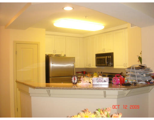 175 Cottage Street, Unit 502 Chelsea, MA 02150 - Photo 4 of 11 Gallery Image 4