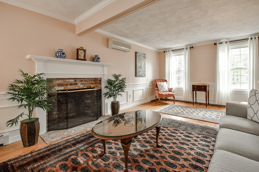 15 Smokey Hill Road Wayland, MA 01778 - Photo 4 of 30 Gallery Image 4