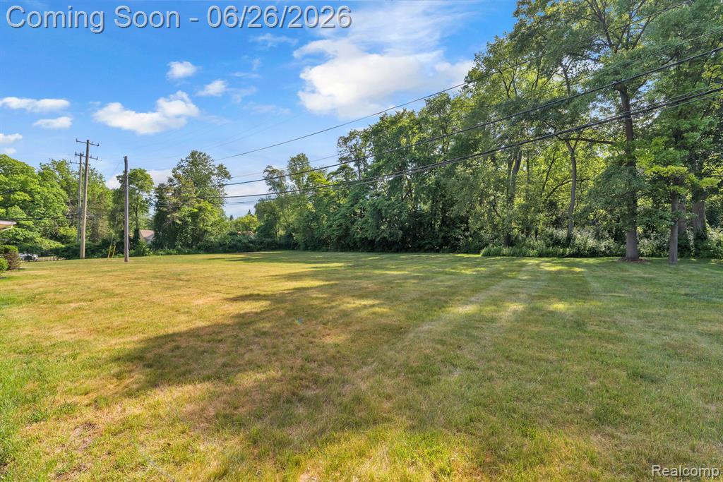 21362 Lahser Road Southfield, MI 48075 - Photo 10 of 66