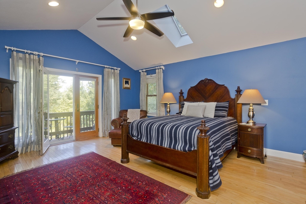 267 Southampton Road Holyoke, MA 01040 - Photo 26 of 42