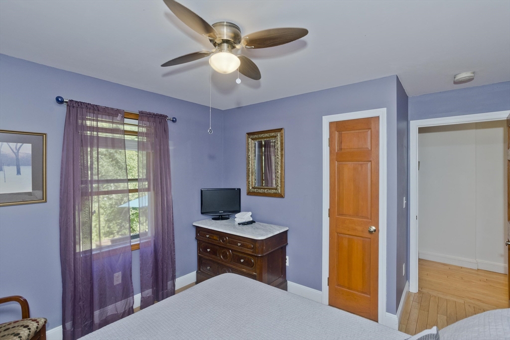 267 Southampton Road Holyoke, MA 01040 - Photo 38 of 42