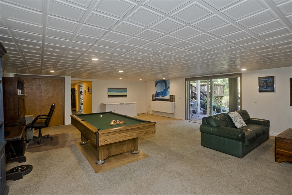 267 Southampton Road Holyoke, MA 01040 - Photo 40 of 42