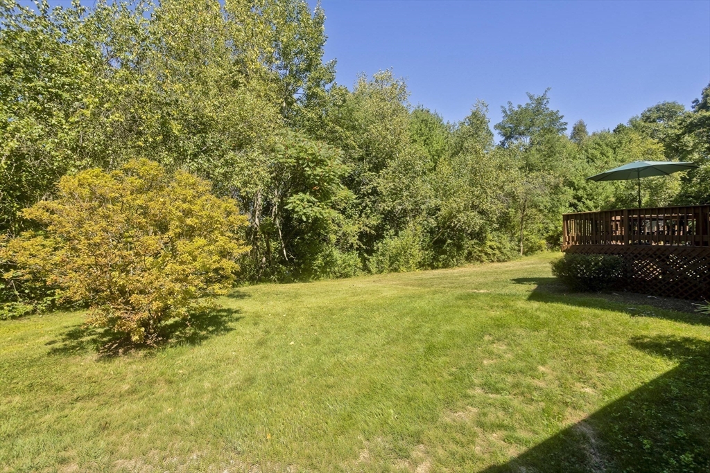 267 Southampton Road Holyoke, MA 01040 - Photo 7 of 42