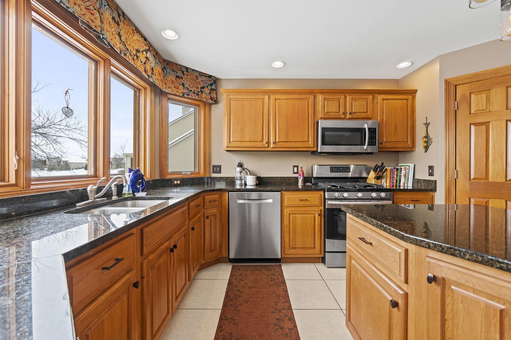 14004 Raynham Road Fort Wayne, IN 46814 - Photo 8 of 35 Gallery Image 8