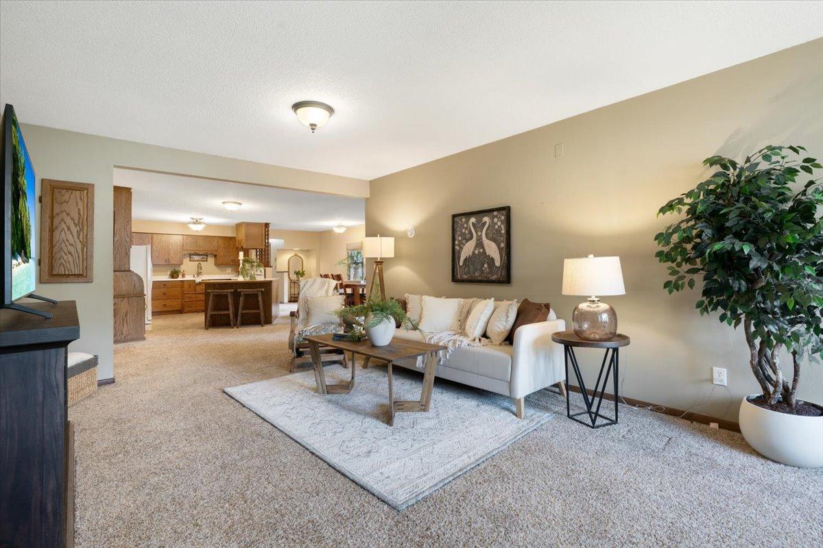 605 Chinook Avenue Southwest Avon, MN 56310 - Photo 8 of 47