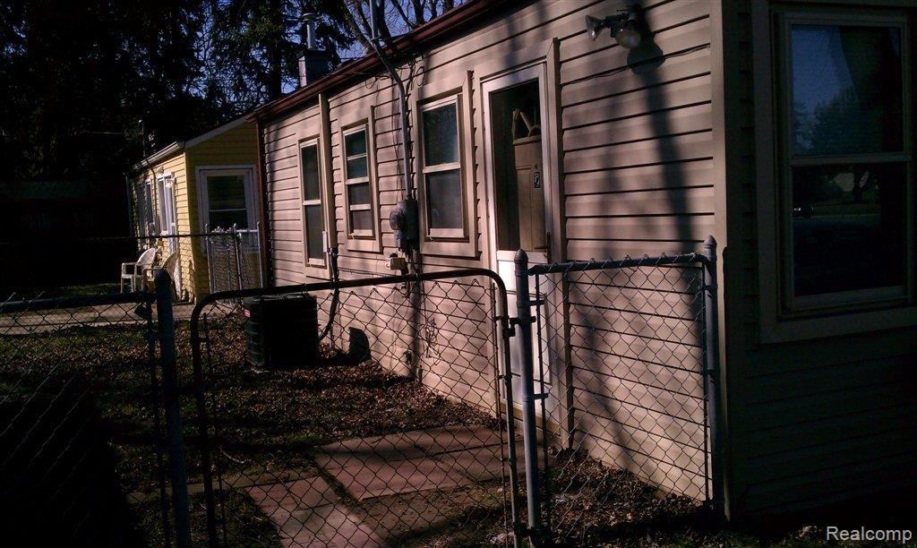 27119 Van Born Road Taylor, MI 48180 - Photo 4 of 4 IMAG0250.jpg