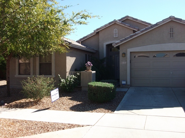 2321 West Carter Road Phoenix, AZ 85041 - Photo 1 of 9 Front