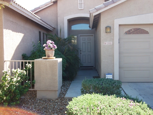 2321 West Carter Road Phoenix, AZ 85041 - Photo 2 of 9 Front 2