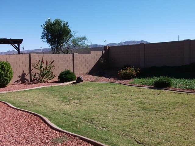 2321 West Carter Road Phoenix, AZ 85041 - Photo 3 of 9 Back