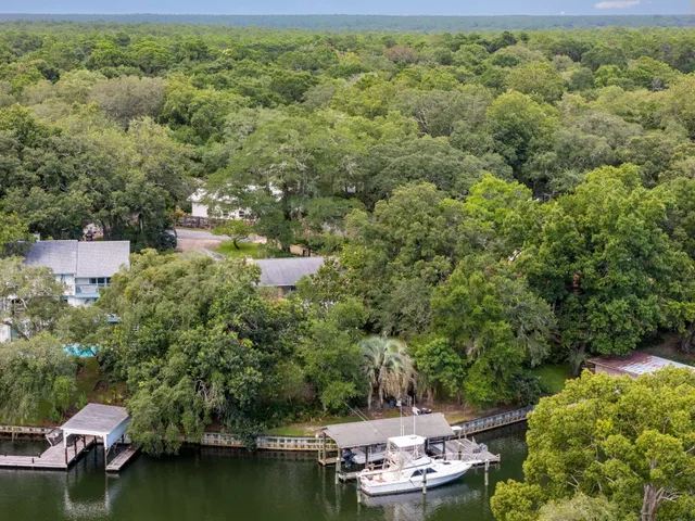 $825,900 | 123 Star Drive, Fort Walton Beach, FL 32547