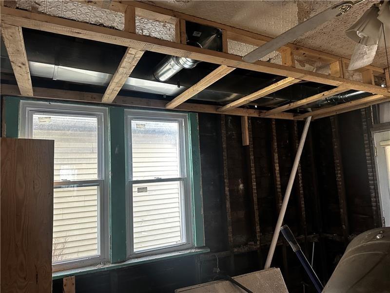 357 Baldwin Road Pittsburgh, PA 15207 - Photo 25 of 25 a view of balcony