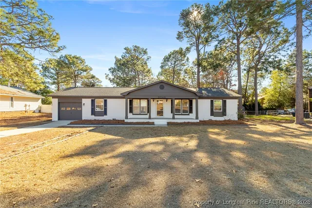 $285,000 | 2045 Lakeridge Drive, Fayetteville, NC 28304