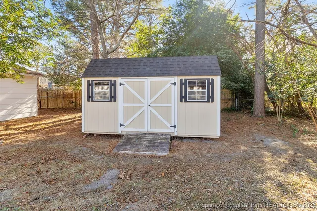 $285,000 | 2045 Lakeridge Drive, Fayetteville, NC 28304