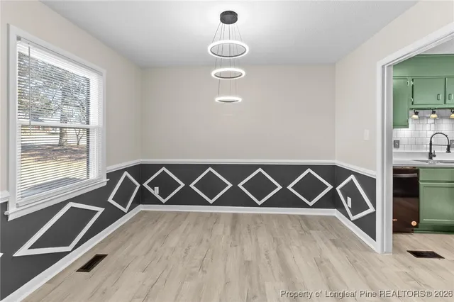 $285,000 | 2045 Lakeridge Drive, Fayetteville, NC 28304