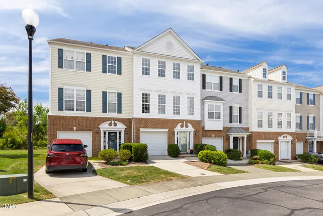 $399,900 | 110 Great Ridge Court, Morrisville, NC 27560