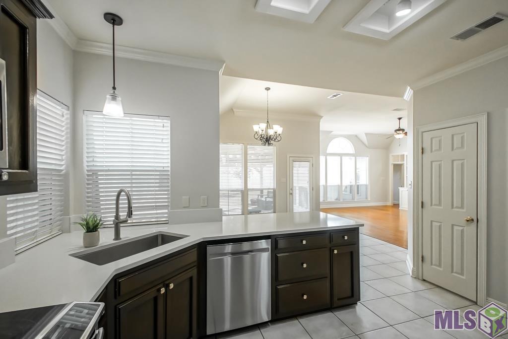 10426 Springdale Avenue Baton Rouge, LA 70810 - Photo 13 of 27 Gallery Image 13