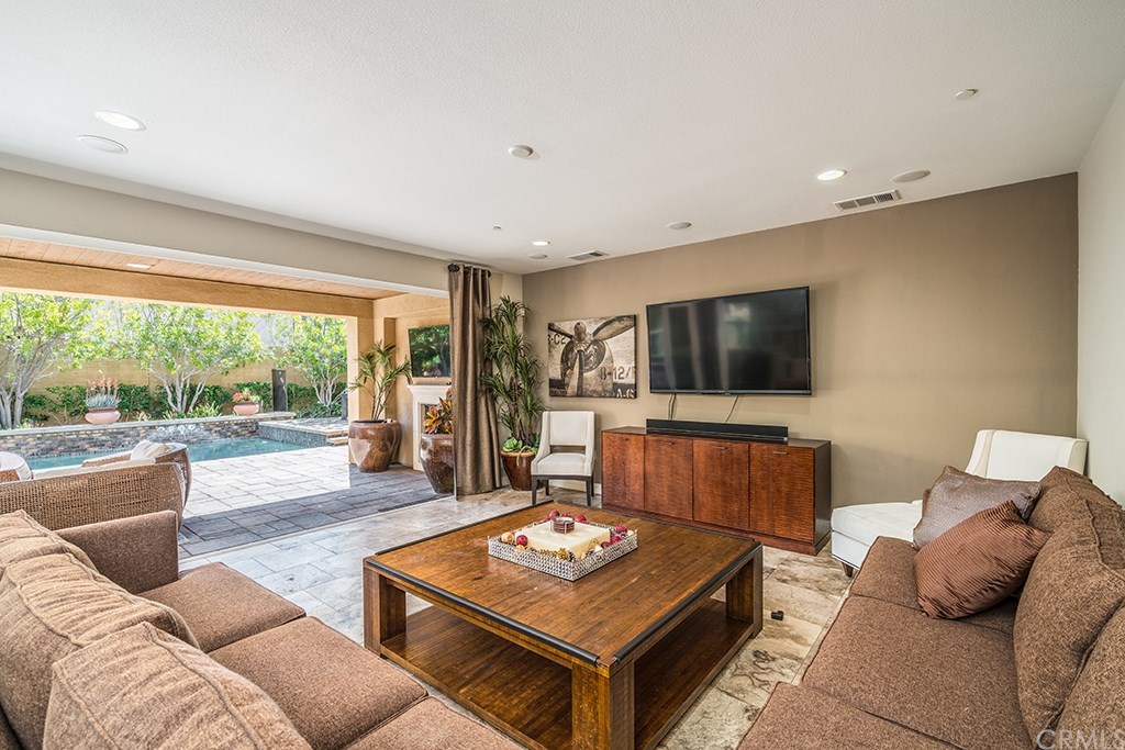 184 Compass Irvine, CA 92618 - Photo 3 of 30