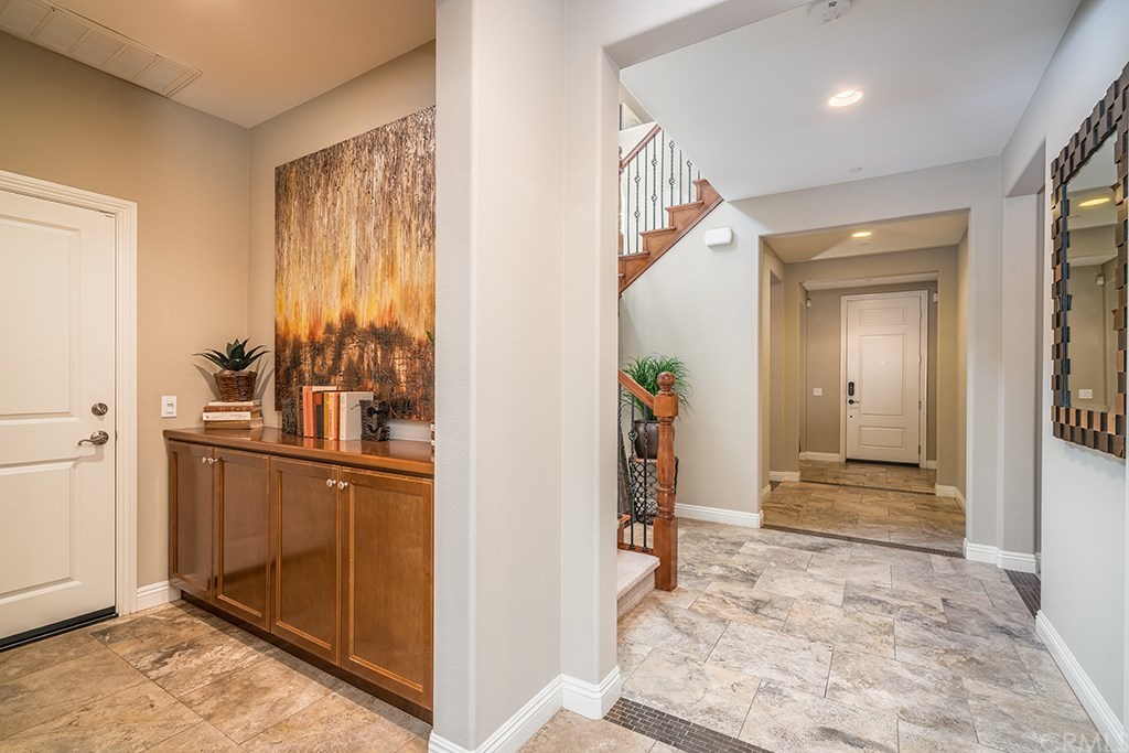 184 Compass Irvine, CA 92618 - Photo 10 of 30