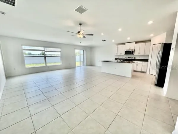 $2,300 | 11517 Lavender Loop Spring Hill, Spring Hill, FL 34609